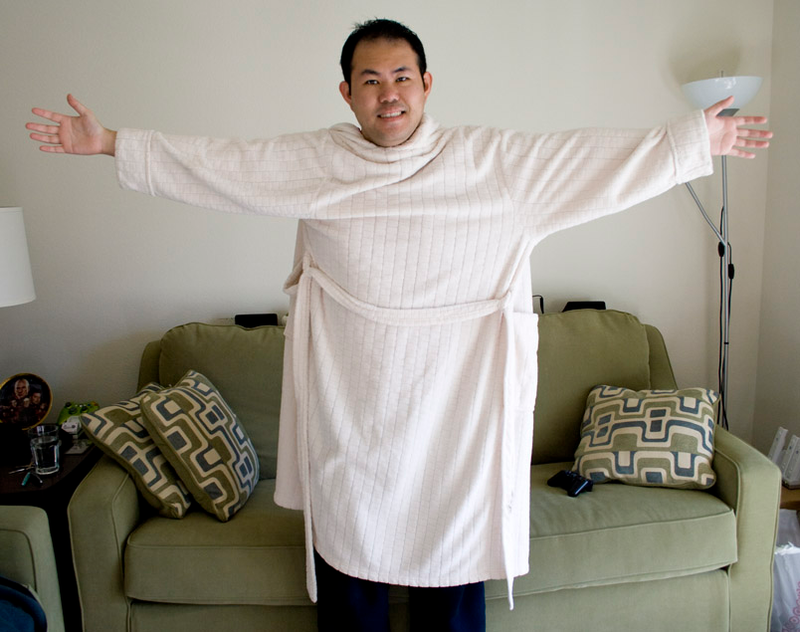 Illustration for article titled Ultimate Battle: The Snuggie vs. Slanket vs. Freedom Blanket vs. Blankoat